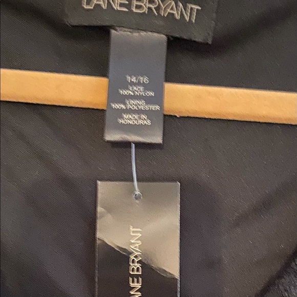 Lane Bryant. Lyon & Lace Top Size 14/16 - Picture 2 of 2